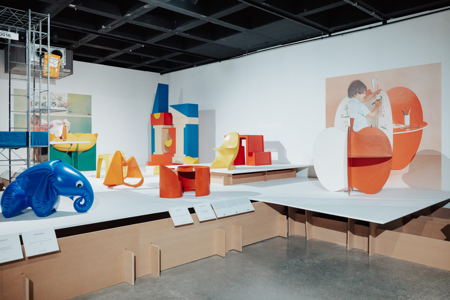 Designing Childhood – Design Museum Brussels 2026 – Liophotography_4
